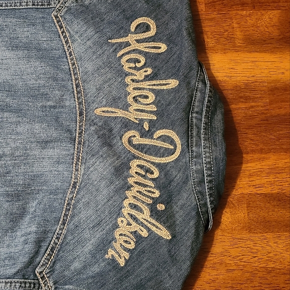 Harley-Davidson Tops - 🎃Harley davidson embroidered denim